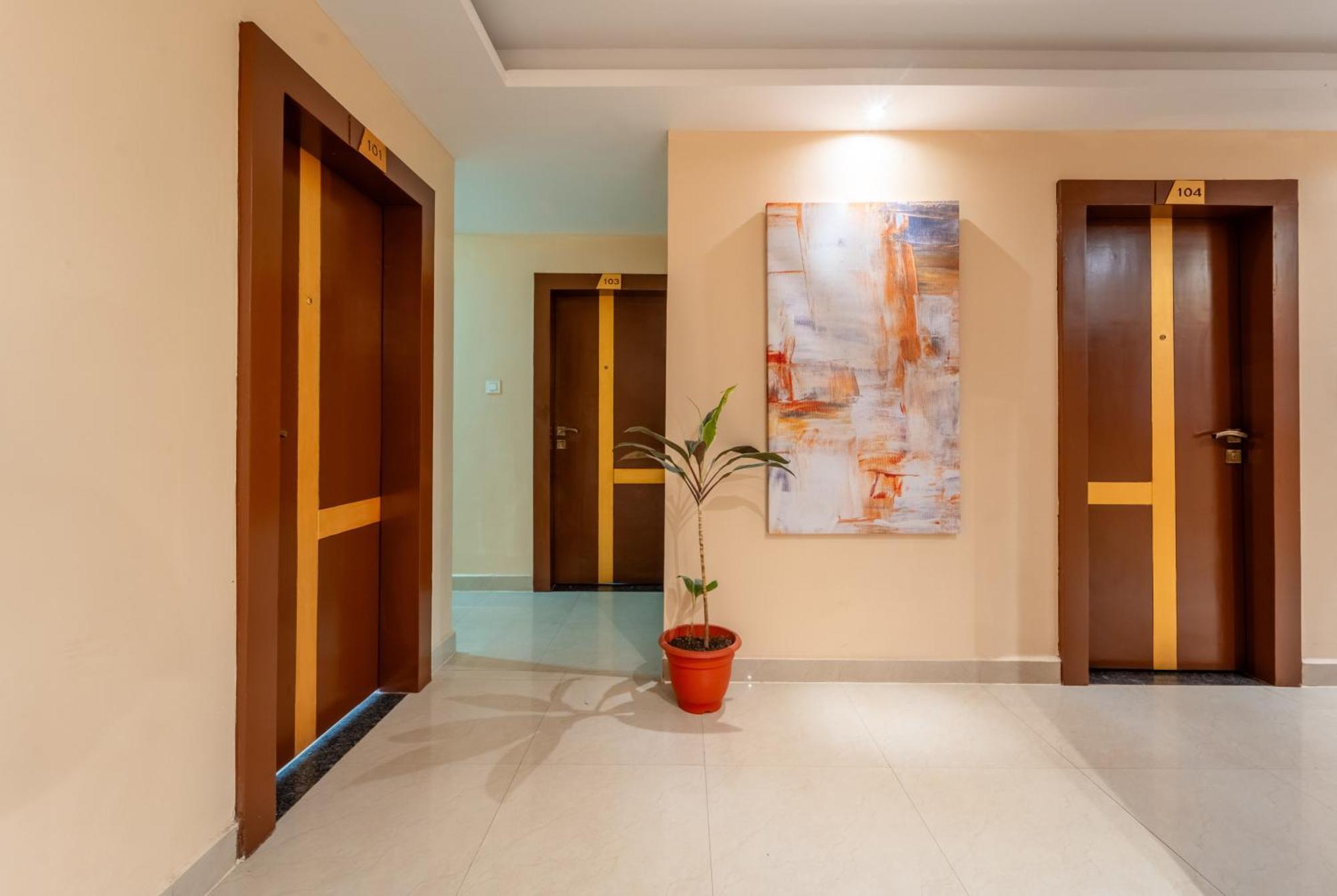 Treebo Premium Zorba Hotel Bhopal Buitenkant foto