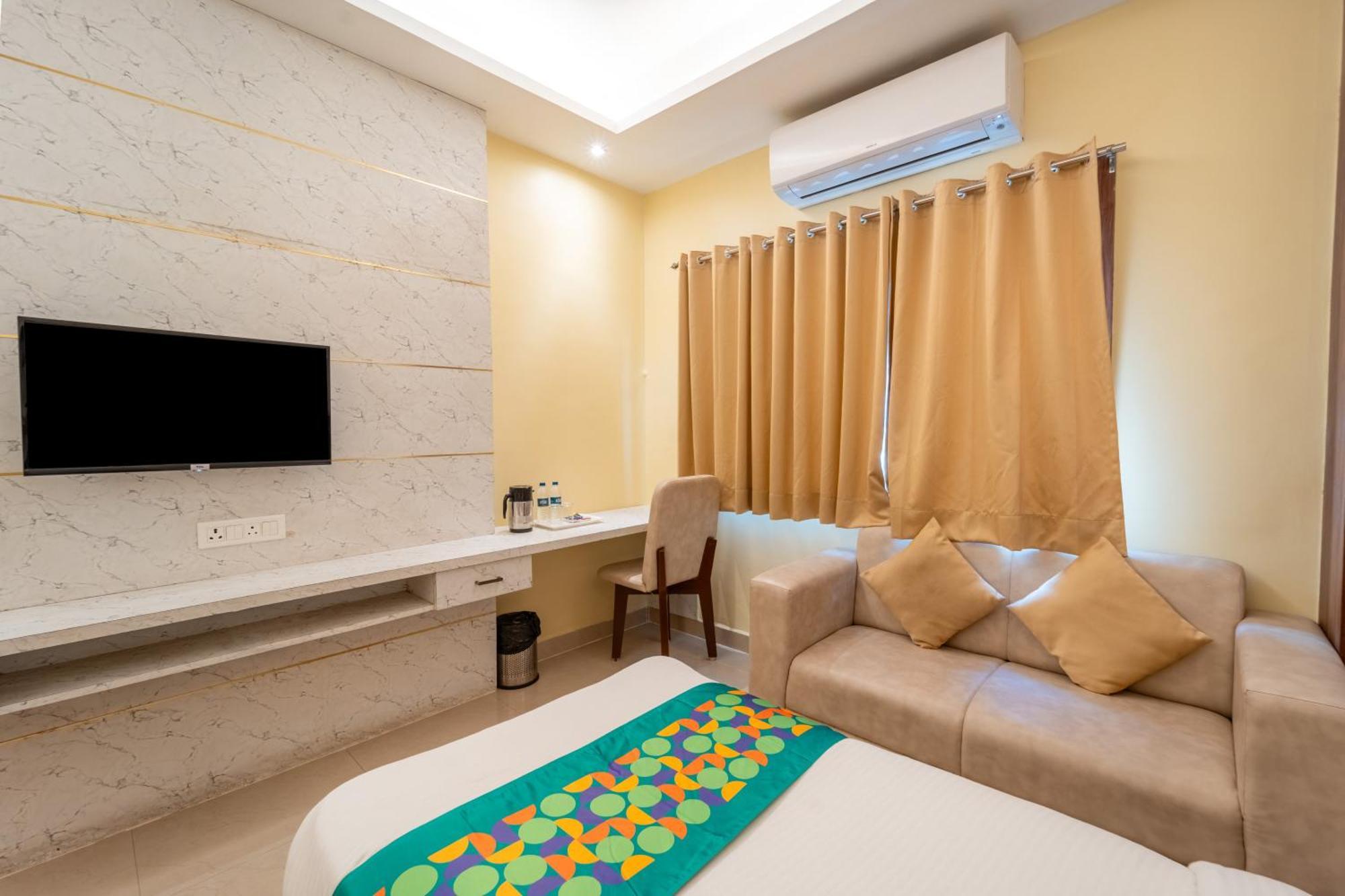 Treebo Premium Zorba Hotel Bhopal Buitenkant foto