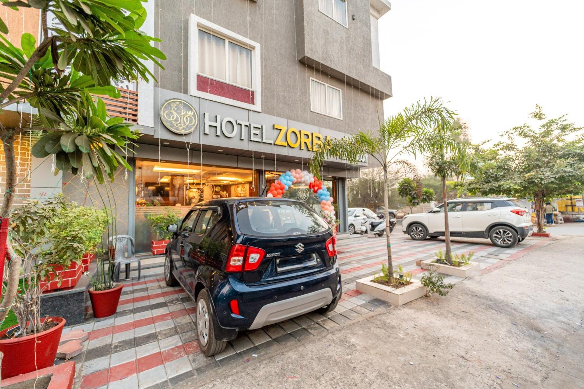 Treebo Premium Zorba Hotel Bhopal Buitenkant foto