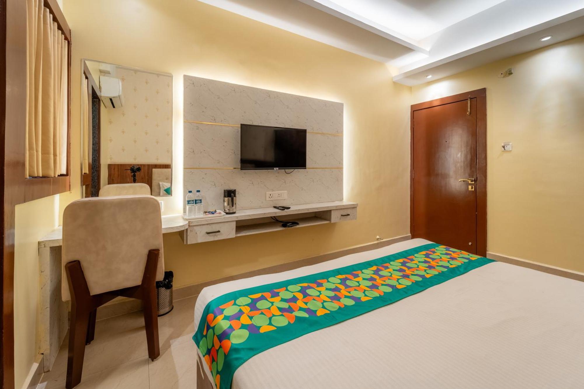 Treebo Premium Zorba Hotel Bhopal Buitenkant foto
