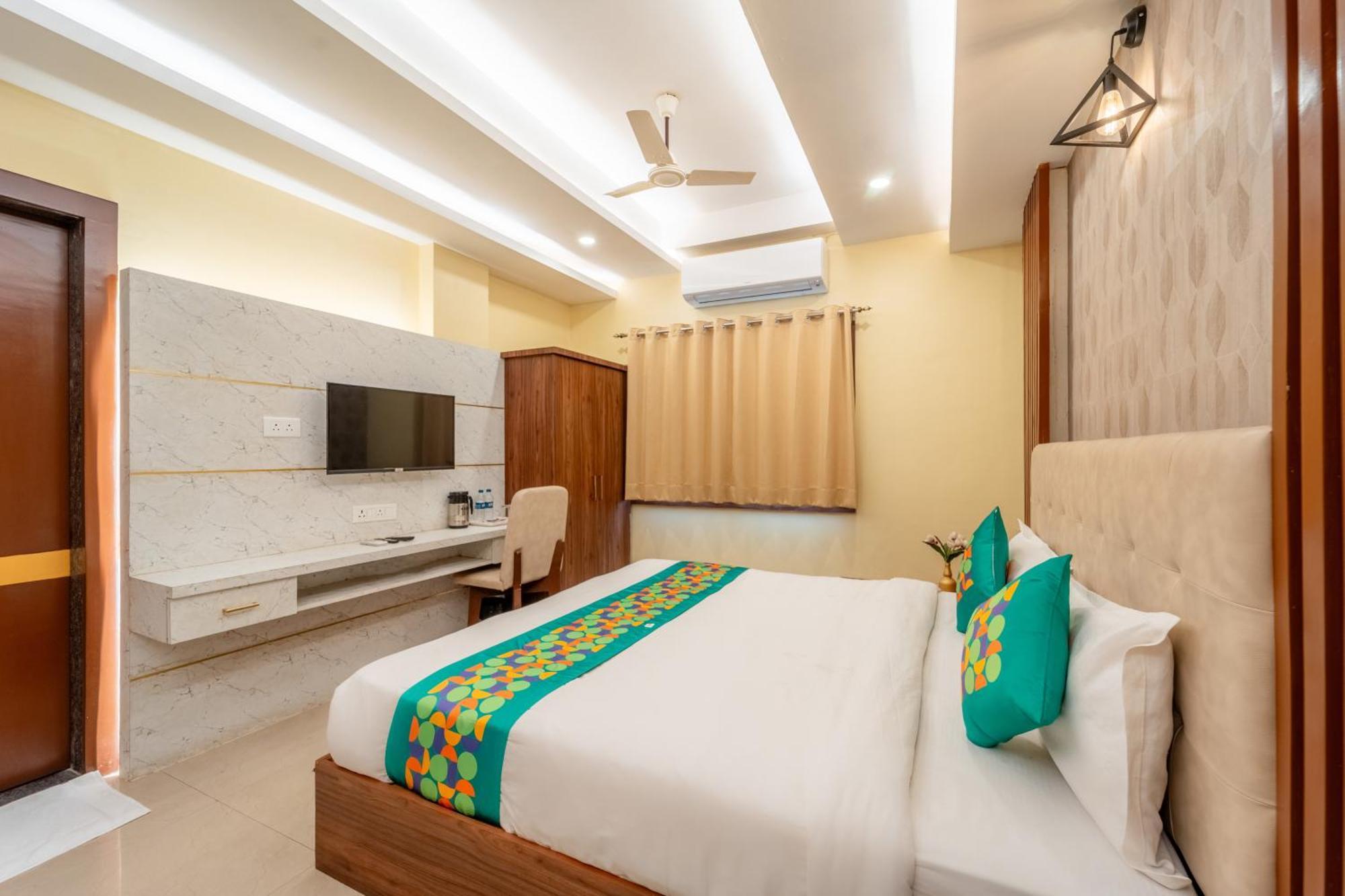 Treebo Premium Zorba Hotel Bhopal Buitenkant foto