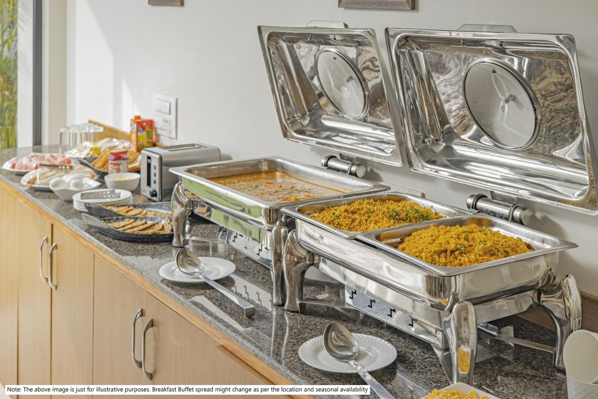 Treebo Premium Zorba Hotel Bhopal Buitenkant foto